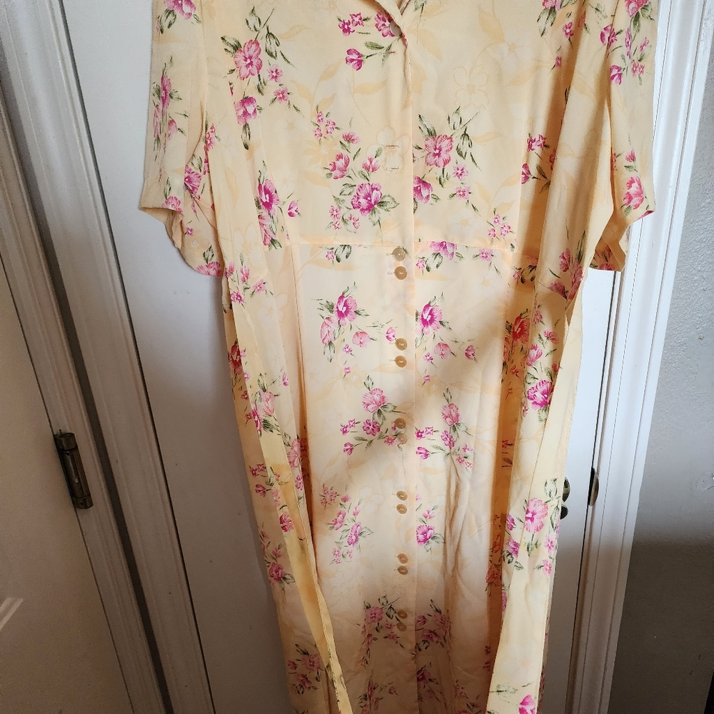 Pretty spring maxi dress